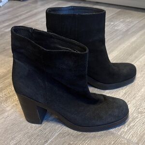 Suede leather booties